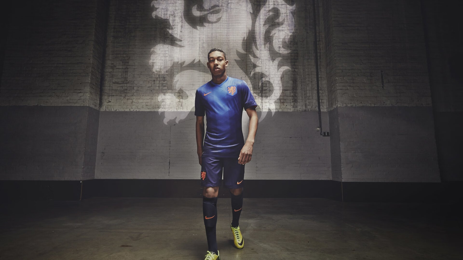 五大联赛极限战术变化在比赛关键轮次表现，五大联赛水平