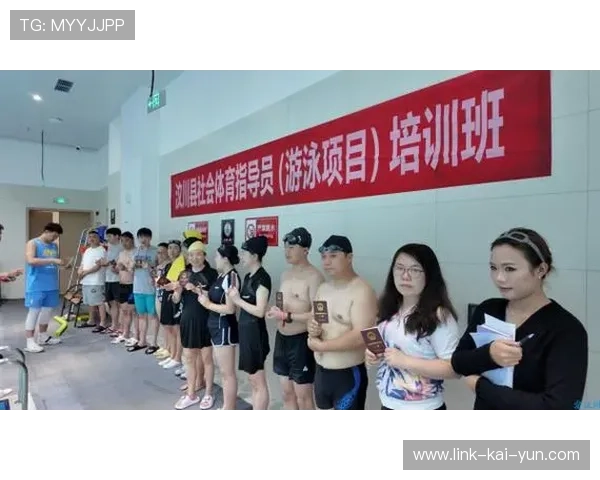 游泳队设置冬季康复与体能保持项目确保持续性训练，冬季游泳培训宣传广告语