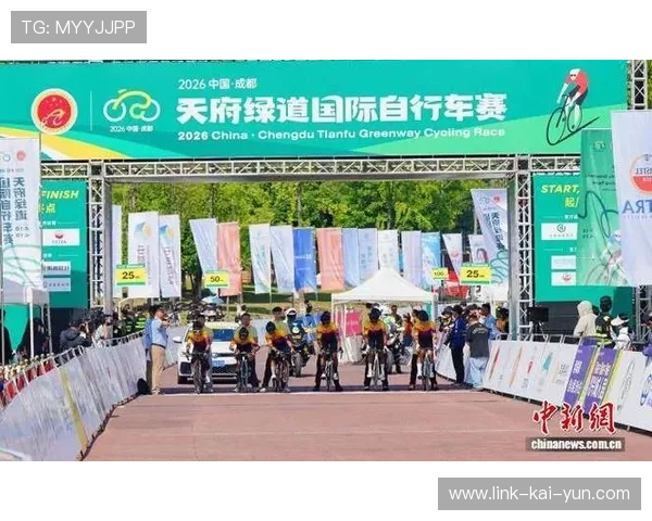 自行车赛事优化赛道观赛点与服务区提升公众体验，自行车赛道视频